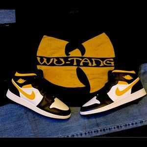 Air Jordan 1 mid "White Pollen"